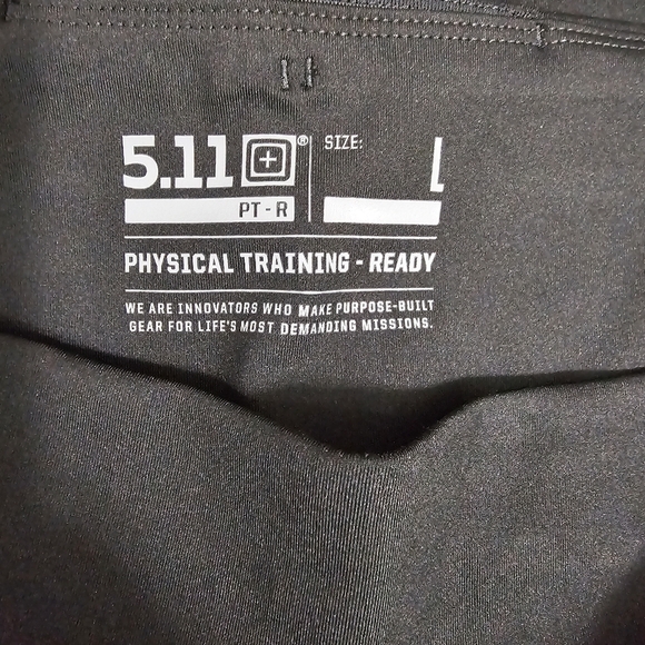 5.11 tactical PT-R Max Effort Capri women's size large new with tag - Picture 7 of 12